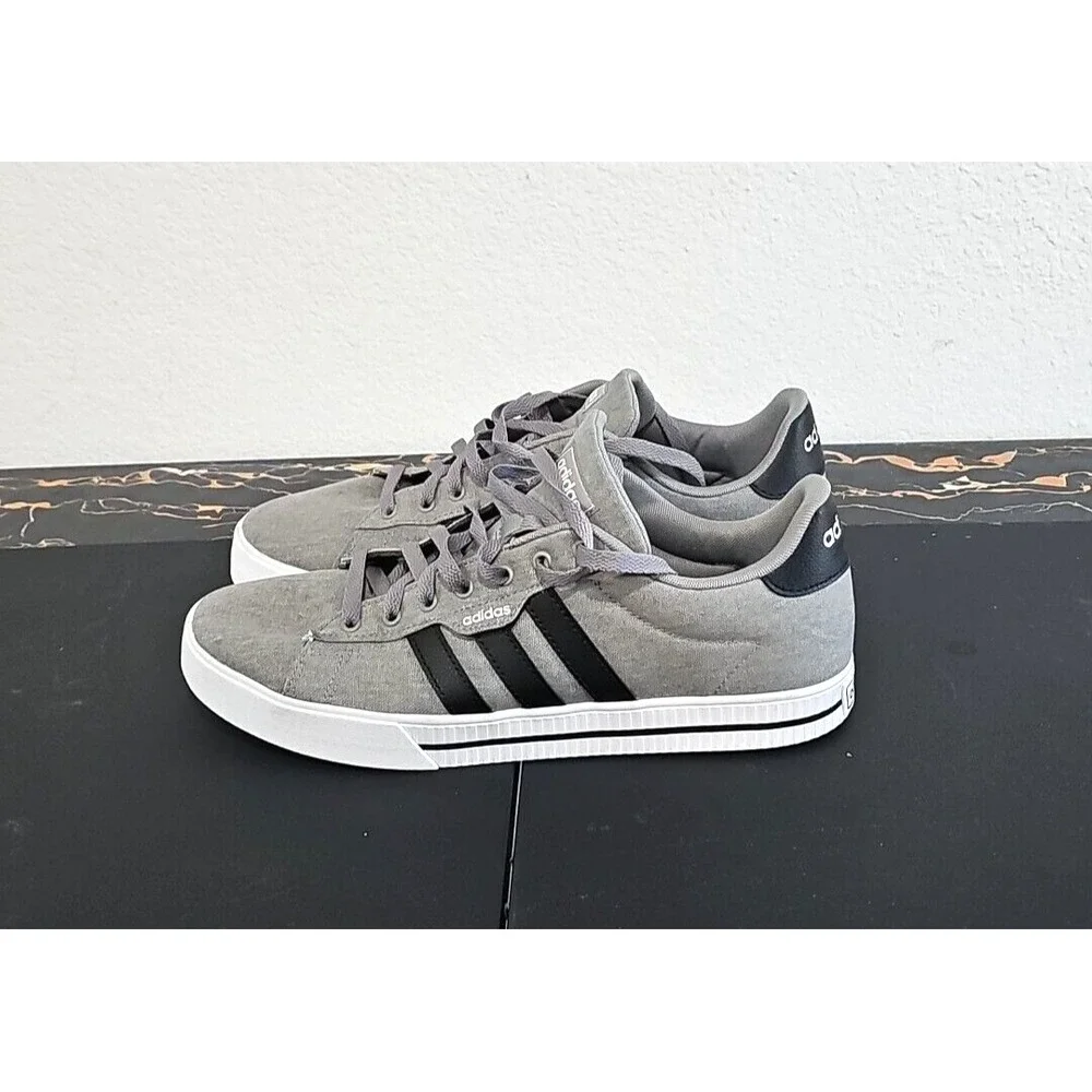 ADIDAS Men's Athletic Sneakers Grey & Black Shoes FW3270 Size 11.5